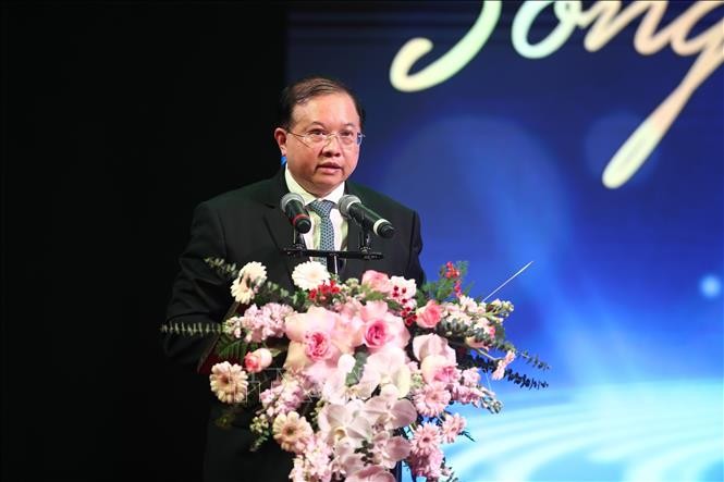 Công bố 35 tác phẩm văn học nghệ thuật xuất sắc sáng tác về chủ đề “Sống mãi với thời gian” ảnh 1