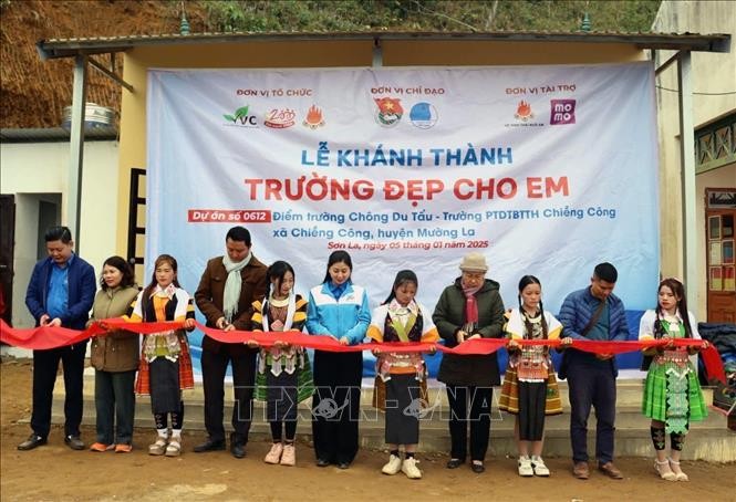 Sơn La: Tạo điều kiện thuận lợi cho thầy, cô giáo và học sinh vùng khó khăn ảnh 1