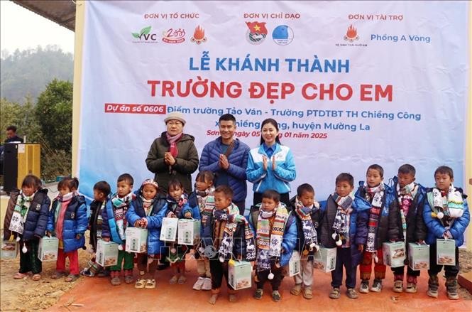 Sơn La: Tạo điều kiện thuận lợi cho thầy, cô giáo và học sinh vùng khó khăn ảnh 2