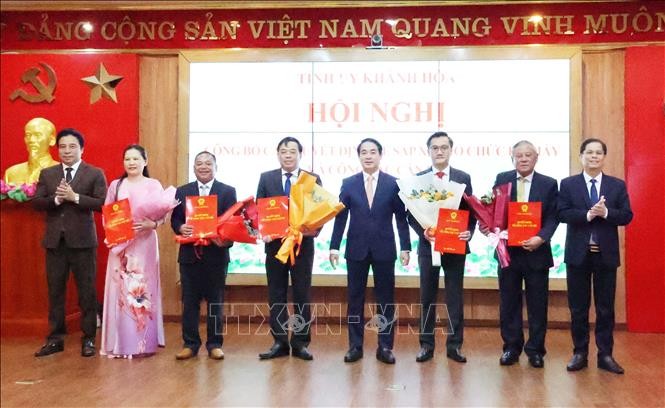 Tinh gọn bộ máy: Bổ nhiệm, luân chuyển nhiều cán bộ chủ chốt sau sắp xếp ảnh 1