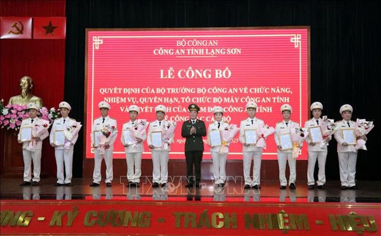 Nhiều địa phương giải thể công an cấp huyện ảnh 2