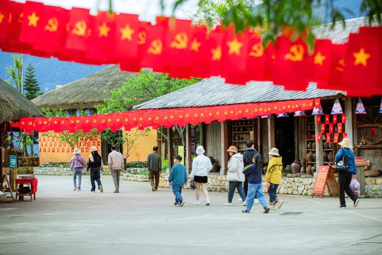 Check-in đại tiệc “Buffet Tự Do” mùa lễ 30/4 ảnh 4