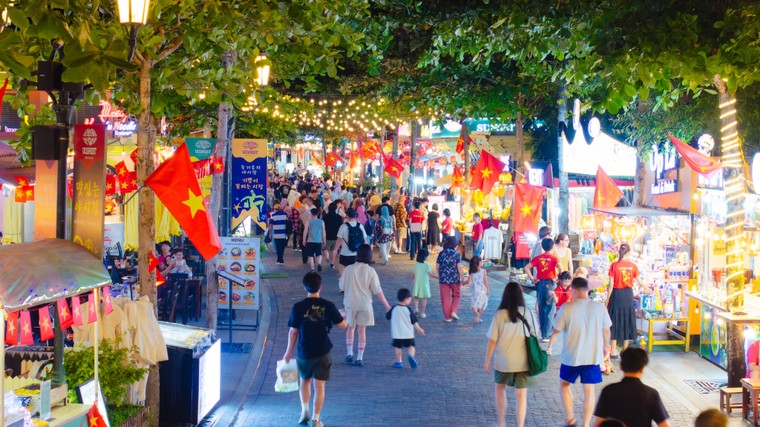 Check-in đại tiệc “Buffet Tự Do” mùa lễ 30/4 ảnh 8