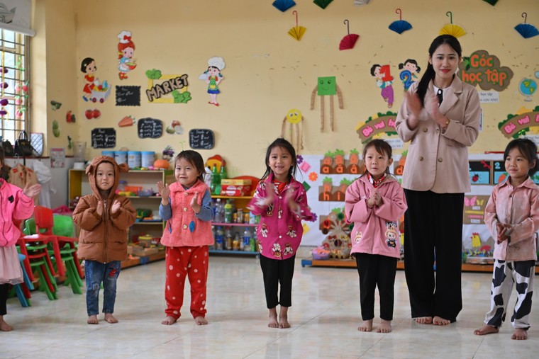 "Cùng em khôn lớn" – Hành trình ươm mầm hy vọng nơi miền biên giới ảnh 3