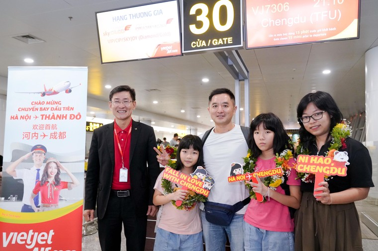 Cùng Vietjet bay thẳng tới Thành Đô, đắm chìm vào di sản văn hóa Trung Hoa ảnh 1