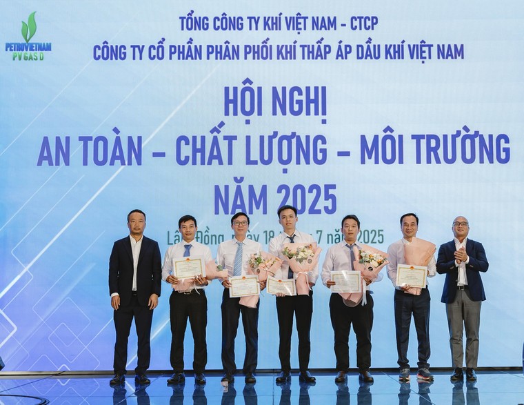 PV GAS D tổ chức hội nghị An toàn - Chất lượng - Môi trường năm 2025 ảnh 3