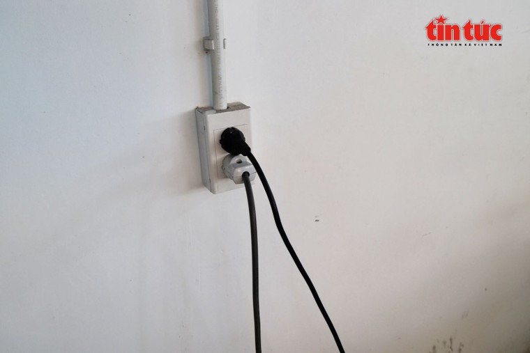 Người dân e ngại cháy nổ tại các quán cà phê cho sạc xe điện tự phát ảnh 3