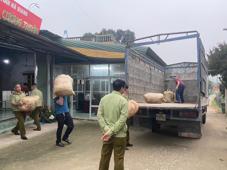 Hà Giang: Phát hiện Công ty may mặc Cường Thuận có dấu hiệu giả mạo nhãn hiệu Nike, Adidas ảnh 3