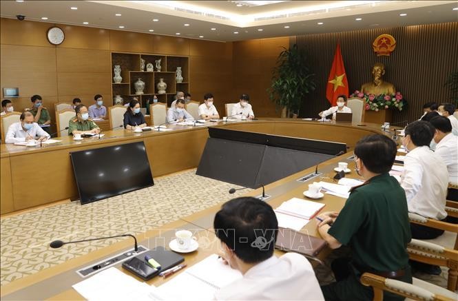 Phó Thủ tướng Vũ Đức Đam chủ trì họp Thường trực BCĐ Quốc gia phòng, chống dịch COVID-19 ảnh 1
