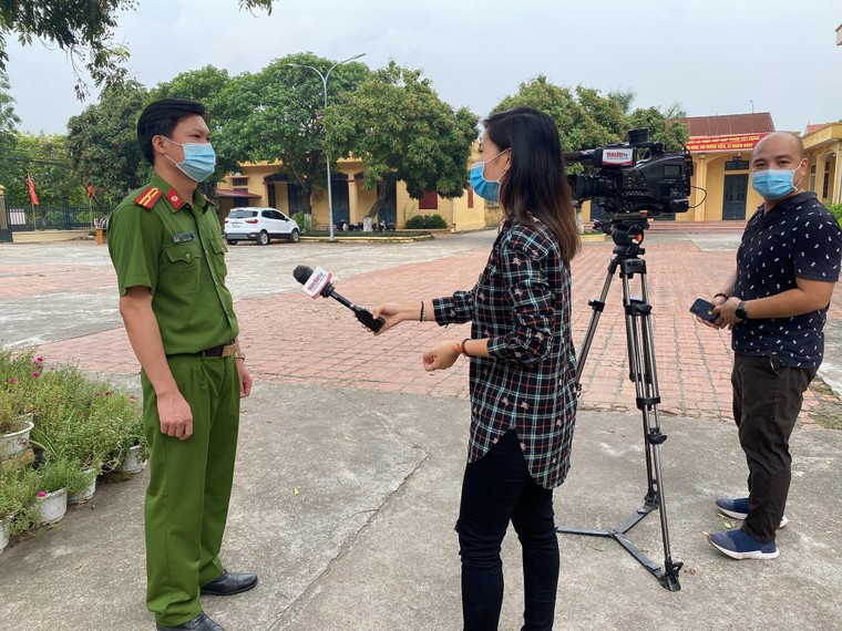 Hà Nội: Xã Võng Xuyên đạt tỷ lệ 98% tiến độ cấp CCCD gắn chíp cho người dân ảnh 1