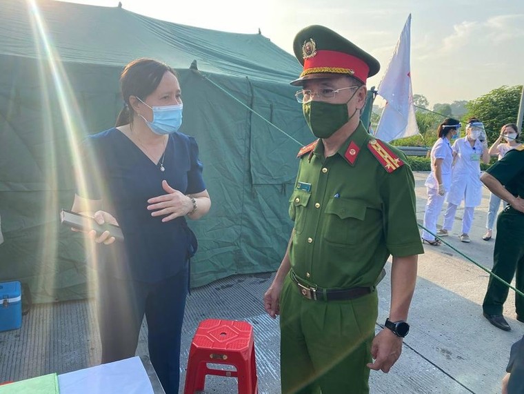 Hà Nội triển khai 22 chốt kiểm soát phòng, chống dịch tại các cửa ngõ Thủ đô ảnh 9