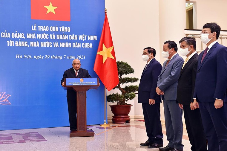 Thủ tướng Phạm Minh Chính tiếp Đại sứ Cuba, thúc đẩy hợp tác vaccine ảnh 4
