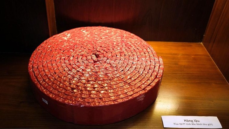 Trên 400 sản phẩm được giới thiệu tại Phòng trưng bày, nhận diện hàng thật - hàng vi phạm ảnh 10