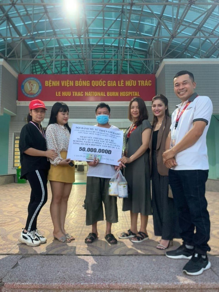 Hành trình mang yêu thương đến bệnh nhân nghèo ảnh 1