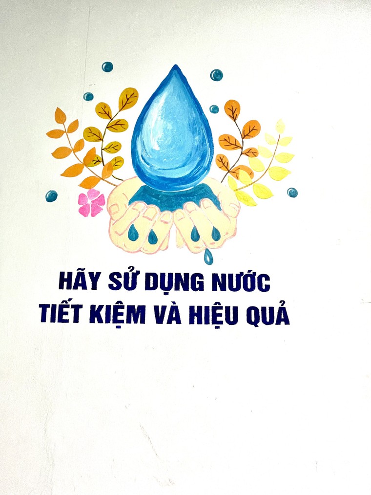 Học sinh chung tay tạo nhà vệ sinh trường học thân thiện ảnh 11