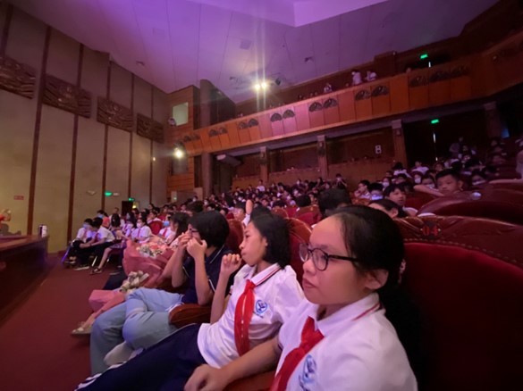 Học văn qua những vở kịch ảnh 2