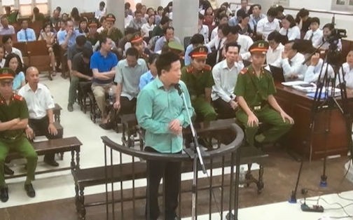 Một loạt cựu giám đốc OceanBank kêu oan trước Tòa ảnh 1