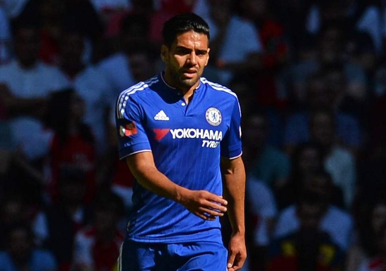 Những bản hợp đồng 'bom tấn' bị chôn vùi tại Chelsea ảnh 4