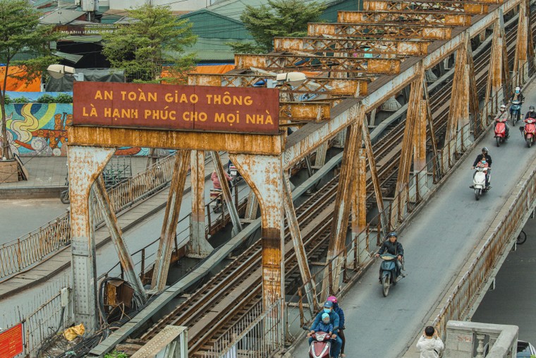 Vẻ đẹp cây cầu Long Biên qua nhiều góc độ ảnh 5