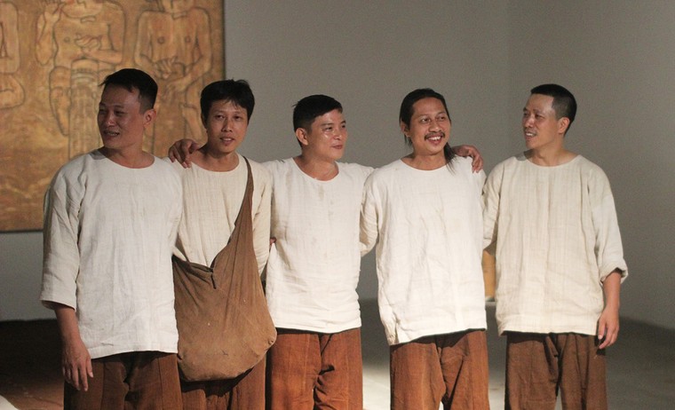 Khai mạc triển lãm ‘Đó Là Ở Đâu - Đó Là Ở Đây’ tại VCCA ảnh 1