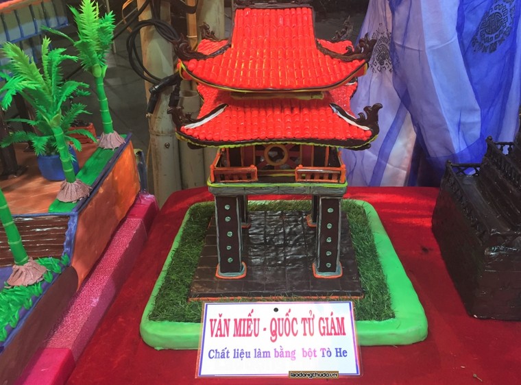 Tái hiện Hà Nội văn hiến qua nghệ thuật dân gian tò he ảnh 7