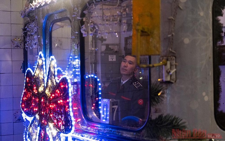 “Chuyến tàu năm mới” ở Moscow ảnh 6