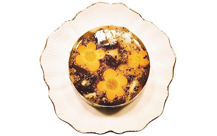 Tết vượt ngàn mây ảnh 1