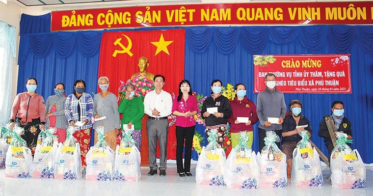 Nụ cười ngày xuân! ảnh 1