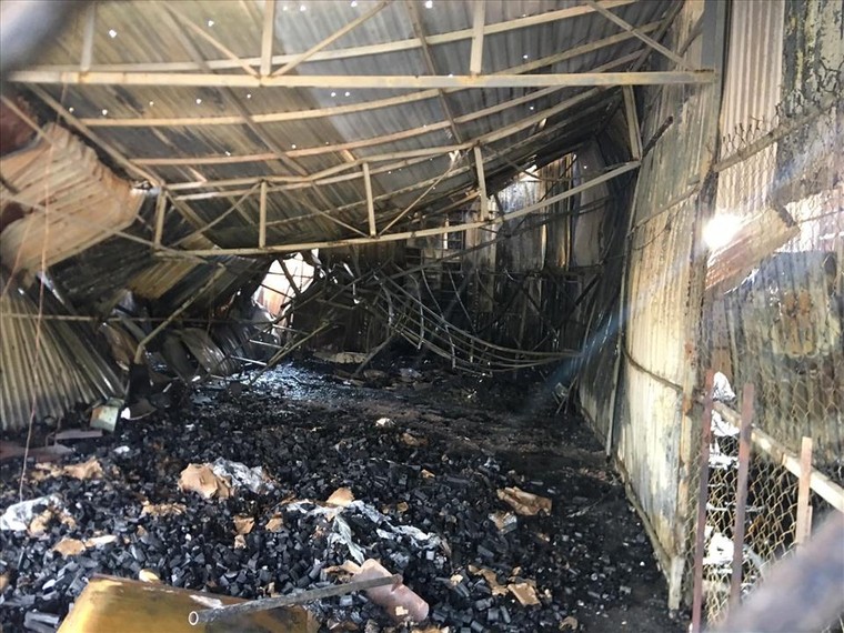 Cháy lớn ở TP. Thủ Đức, 3 căn nhà bị thiêu rụi ảnh 1