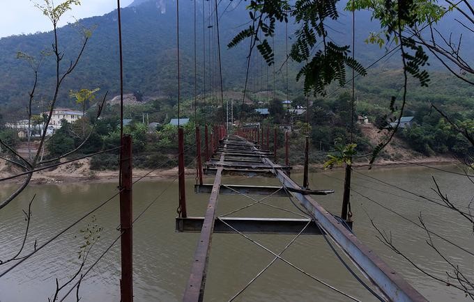 Thanh Hoá: Đề nghị khẩn trương tháo dỡ cầu treo 'tử thần' ảnh 1
