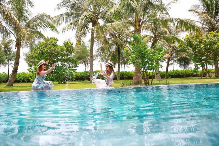 Du lịch nội địa sẵn sàng bùng nổ trở lại, du khách Việt hào hứng 'sống bù' ảnh 1