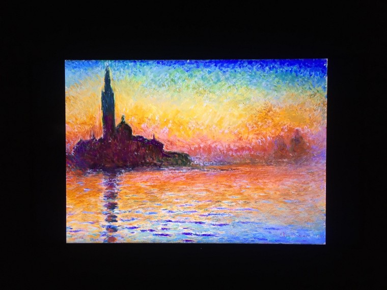 Triển lãm “Lặng yên rực rỡ”: Nơi những tuyệt tác hội hoạ bừng sáng trong bóng tối ảnh 6