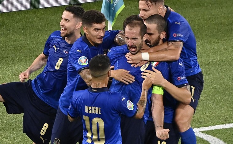 EURO 2020: 'Cơn sốt' bất thường không được dự báo trước ảnh 1