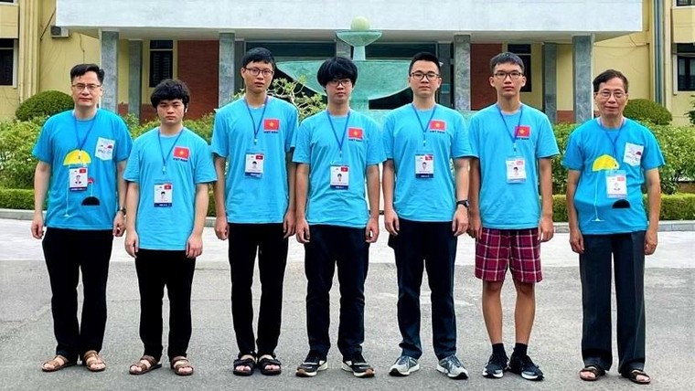 Việt Nam giành 3 huy chương Vàng tại Olympic Vật lý 2021 ảnh 1