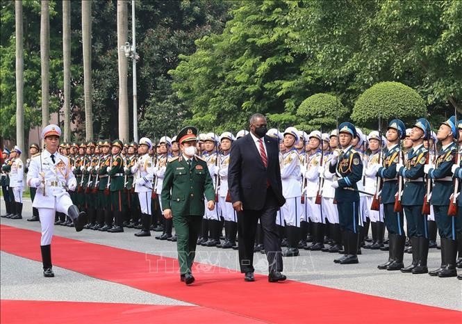 Bộ trưởng Quốc phòng Phan Văn Giang tiếp đón, hội đàm với Bộ trưởng Quốc phòng Mỹ ảnh 2