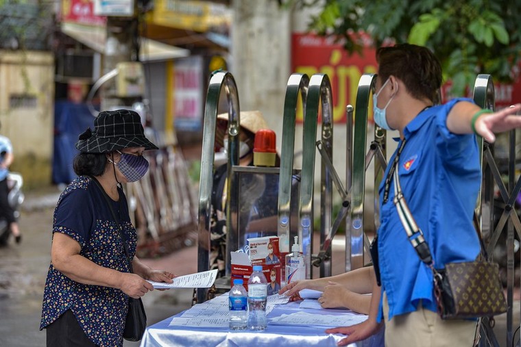 Hà Nội thực hiện 7 ngày cao điểm xét nghiệm diện rộng 300.000 người ảnh 2