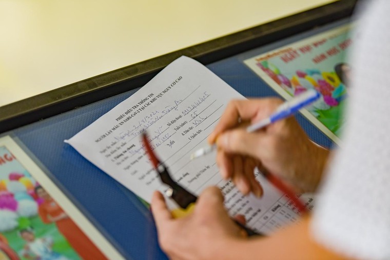 Hà Nội thực hiện 7 ngày cao điểm xét nghiệm diện rộng 300.000 người ảnh 6