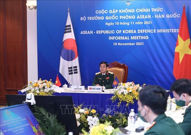 Đại tướng Phan Văn Giang tham gia cuộc gặp không chính thức Bộ trưởng Quốc phòng ASEAN - Hàn Quốc ảnh 1