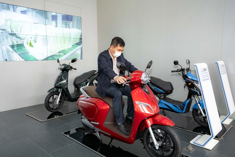 VinFast chính thức khai trương Showroom VinFast 3S Hải Phòng ảnh 3