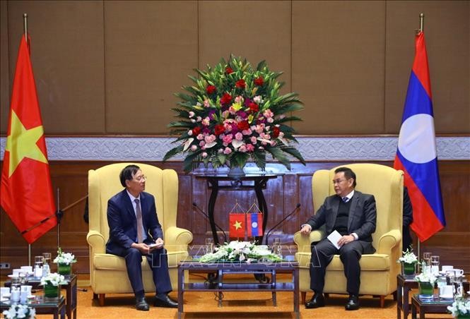 Chủ tịch Quốc hội Lào tiếp Đoàn đại biểu Hội hữu nghị Việt Nam - Lào ảnh 2
