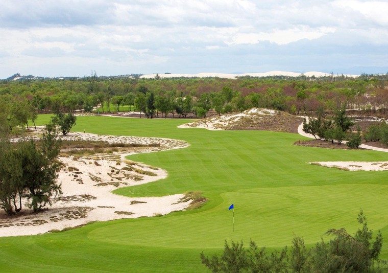 FLC Quảng Bình tài trợ "Bamboo Airways Golf Tournament 2022” với giải HIO 100 tỷ đồng ảnh 1