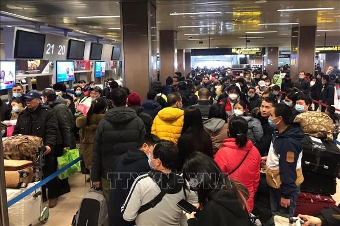 Chuyến bay sơ tán thứ hai từ Romania về Việt Nam ảnh 5