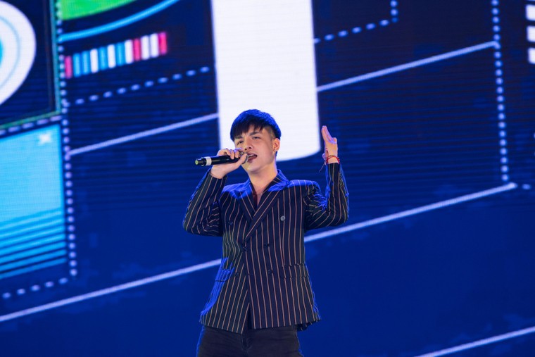 Sôi động đêm nhạc SunFest Thanh Hóa dịp 30/4 ảnh 4