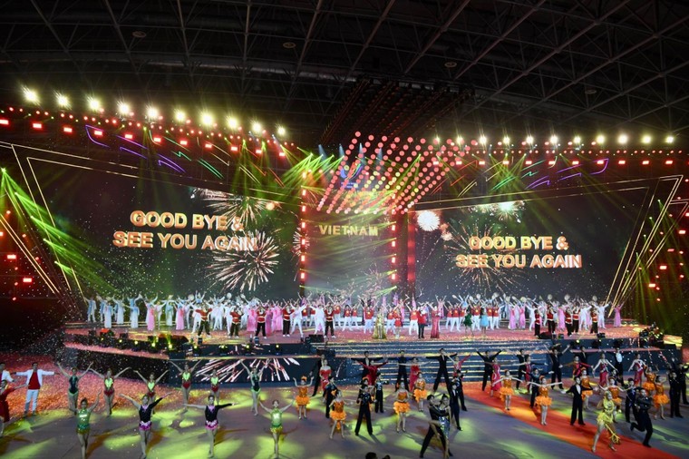 Chùm ảnh đẹp về lễ bế mạc SEA Games 31: Hội tụ để tỏa sáng ảnh 11