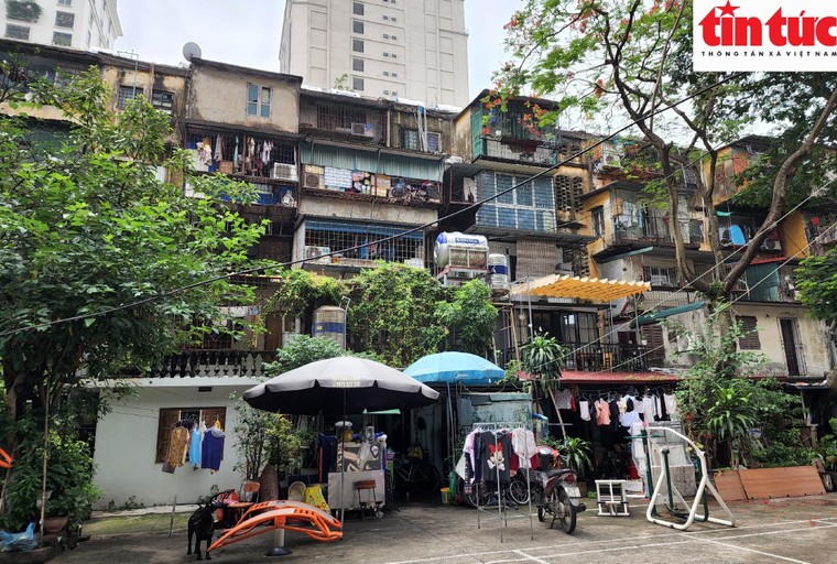 'Chuồng cọp' chung cư cũ - lợi bất cập hại ảnh 8