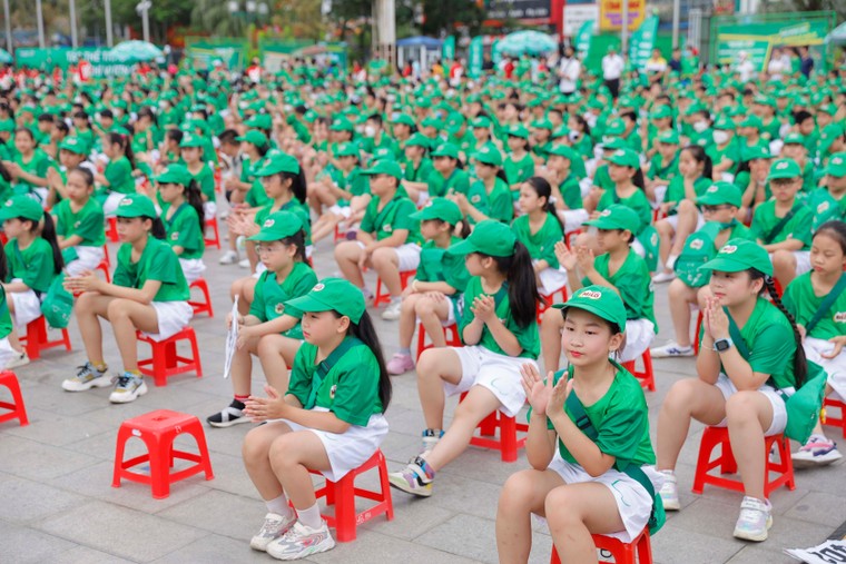 Nestlé MILO phát động toàn dân tập luyện môn bơi và phòng chống đuối nước quy mô quốc gia năm 2022 ảnh 2