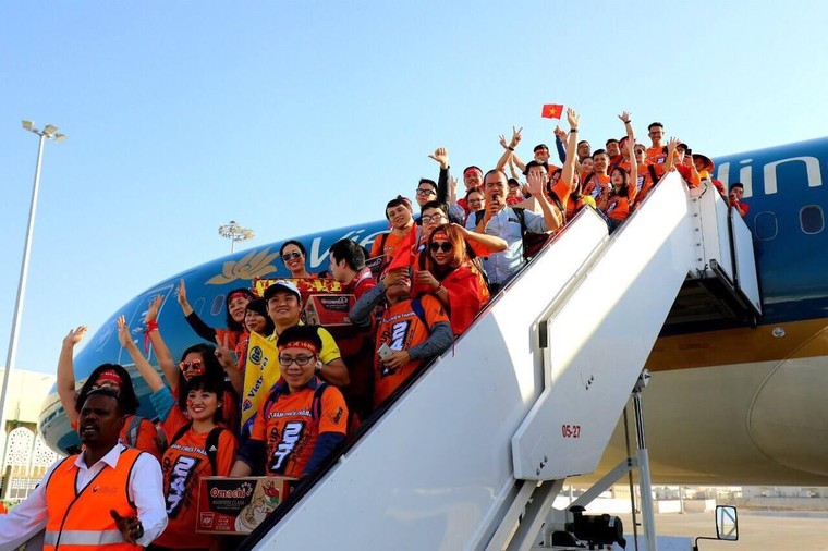 Điểm lại những lần “chơi lớn” bùng nổ cảm xúc của nước tăng lực vị cà phê Wake-up ảnh 1