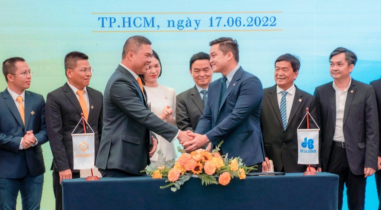 Tập đoàn Xây dựng Hòa Bình và Tập đoàn Sun Group ký kết hợp tác chiến lược ảnh 2