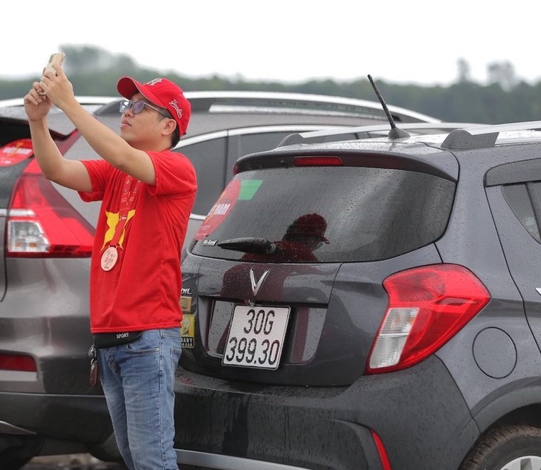 1.000 xe VinFast “chiếm sóng” sự kiện kỉ lục xếp bản đồ Việt Nam ảnh 6