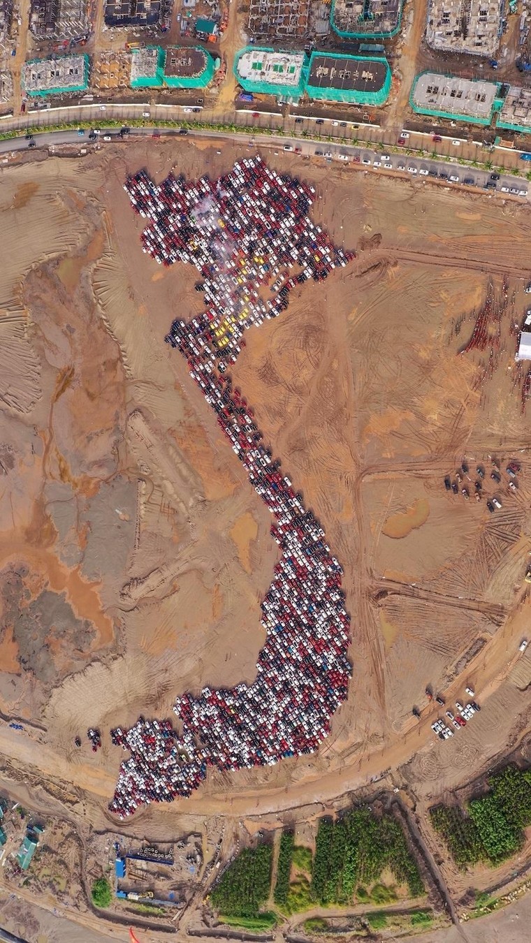 1.000 xe VinFast “chiếm sóng” sự kiện kỉ lục xếp bản đồ Việt Nam ảnh 7